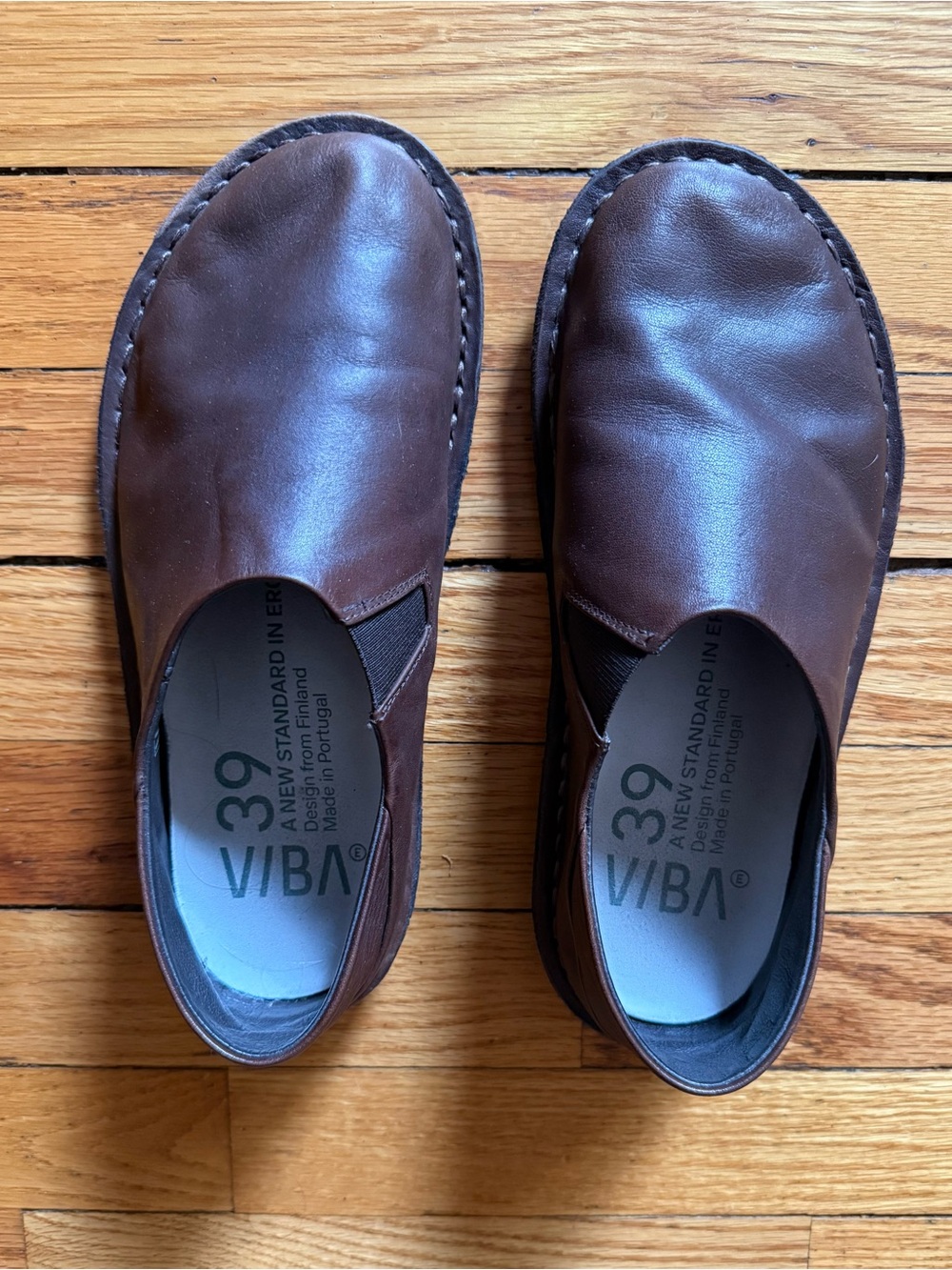 VIBAe Zuma Women's Brown Leather Slip-Ons